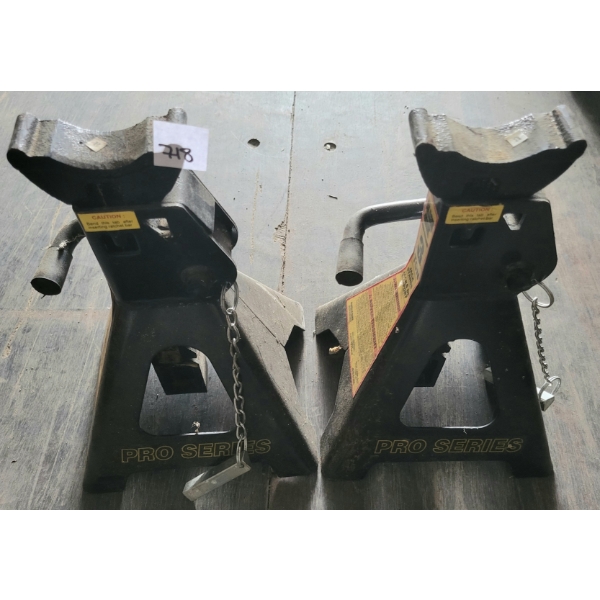 LOT OF 2 - BLACK JACK 3TON CAR JACKS
