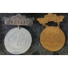 Image 3 : JOB LOT - WORLD PINS, PATCHES, SOUVENIR MEDALS, ETC