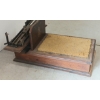 Image 6 : W.&T. AVERY PERSON SCALE - TYPE STANLEY 977B - OAK & BRASS