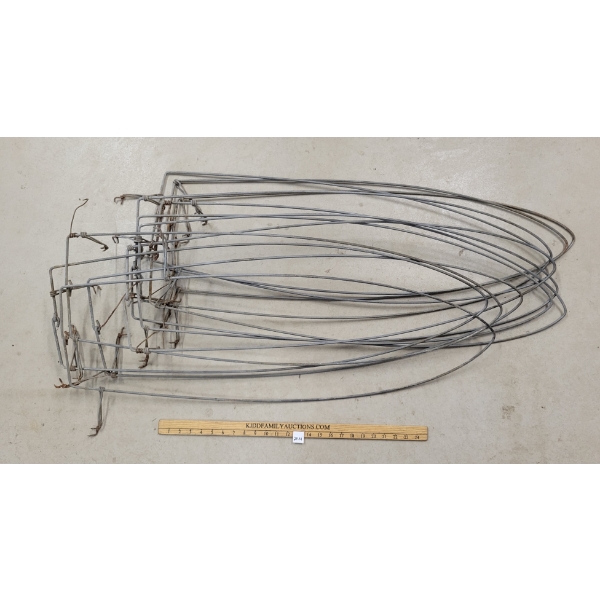 LOT OF 12 - PELT STRETCHERS