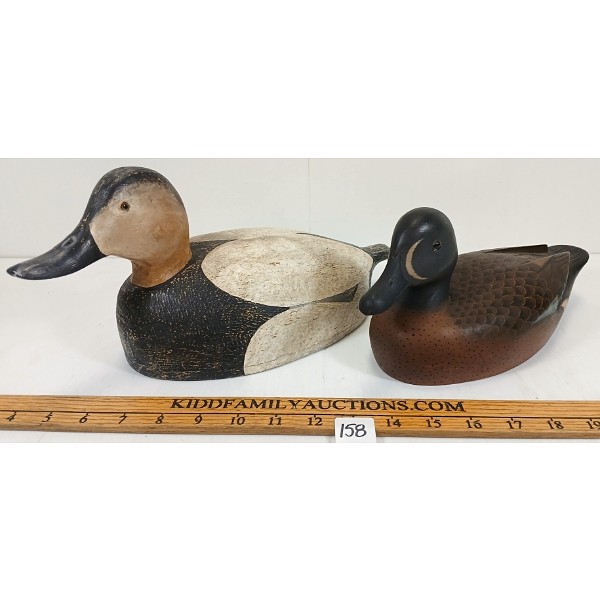 LOT OF 2 - DECOY DUCKS - 20TH CENTURY