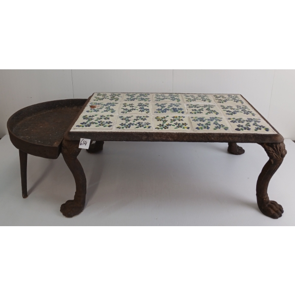 IRON TRIVET TOP WARMING TABLE