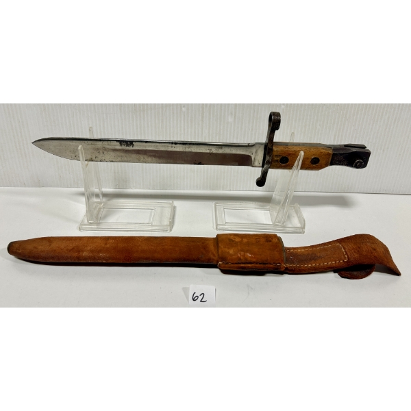ROSS RIFLE PAT 1907 BAYONET WITH LEATHER SCABBARD