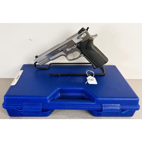 SMITH AND WESSON MODEL 4006 LIMITED IN .40 S&W - RESTRICTED 