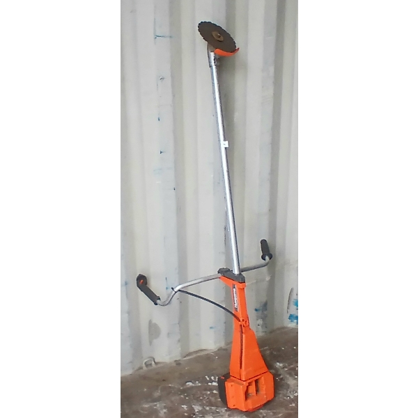 HUSQVARNA HEDGE TRIMMER 