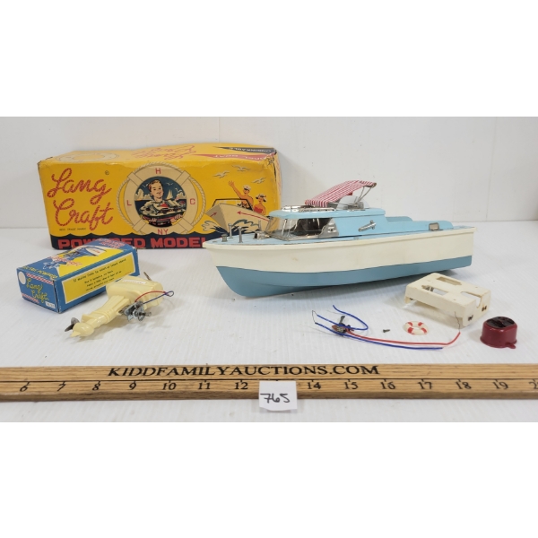 LANG CRAFT POWERED MODEL BOAT W/ OUTBOARD MOTOR