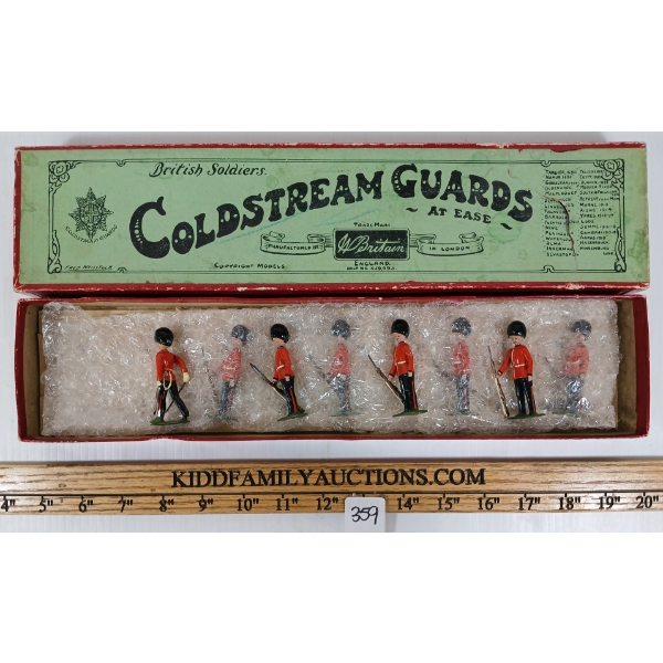 BRITAINS SOLDIERS LEAD FIGURES - NO. 314 COLDSTREAM GUARDS