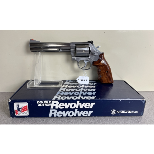 SMITH & WESSON MODEL 686-2 IN .357 MAGNUM 