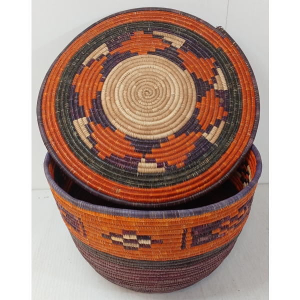 EL FASHIR MARKET HAND WOVEN BASKET