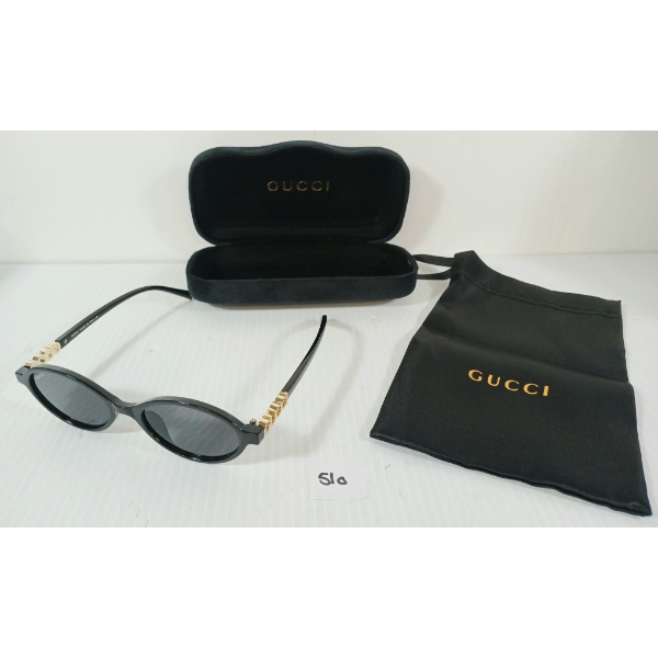 WOMEN'S GUCCI SUNGLASSES - AS NEW