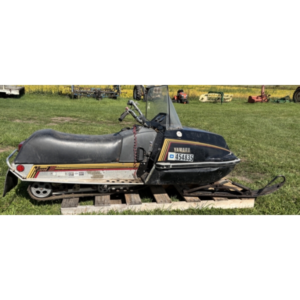 YAMAHA SNOWMOBLE MODEL EXCEL III - 1982