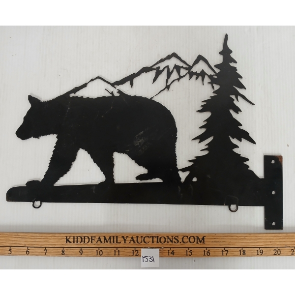 METAL BEAR SILHOUETTE WALL DECOR