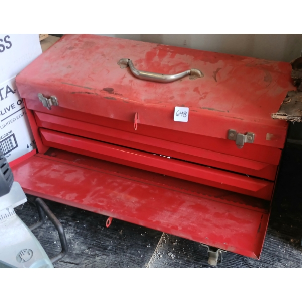 MASTERCRAFT TOOLBOX W/ CONTENTS - WRENCHES, SCREWDRIVERS, HAMMER, ETC