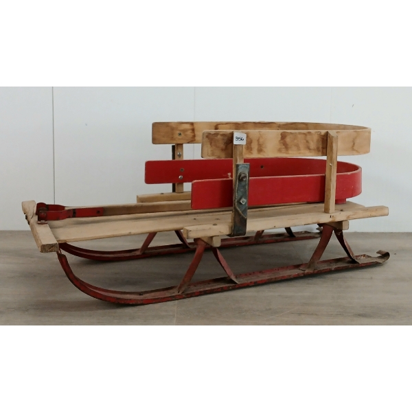 CHILDREN'S SLED W/ STEEL RUNNERS