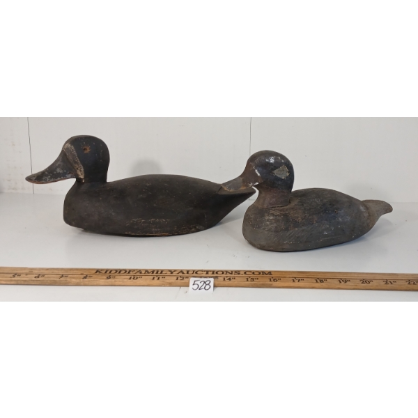 LOT OF 2 - WINTAGE DECOY DUCKS W/ WEIGHTS