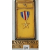 Image 1 : U.S. GALLANTRY IN ACTION MEDAL IN CASE - LARRY E. BAILEY