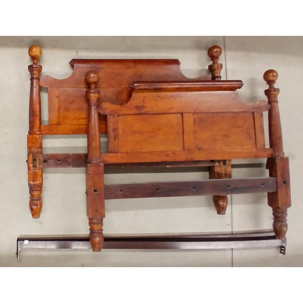 TIGER MAPLE BED FRAME - INCL HEADBOARD, FOOTBOARD & SIDE RAILS