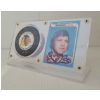 Image 1 : 1979 OPC NHL BOBBY HULL WINNIPEG JETS CARD & CHICAGO BLACKHAWKS PUCK - AUTOGRAPHED