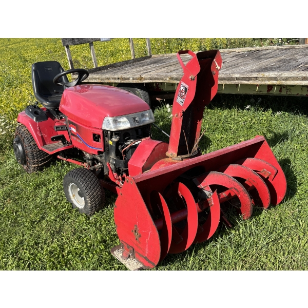TORO WHEEL HORSE 523 Dxi LAWN TRACTOR W/ 44 INCH SNOWBLOWER - RUNS WELL