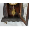 Image 3 : 1879 WATERBURY GINGERBREAD SHELF CLOCK
