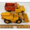 Image 2 : LOT OF 2 - CATERPILLAR & STRUCTO TOYS CONSTRUCTION VEHICLES