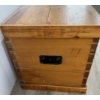 Image 5 : BLANKET BOX - DOVETAIL CONSTRUCTION - PINE