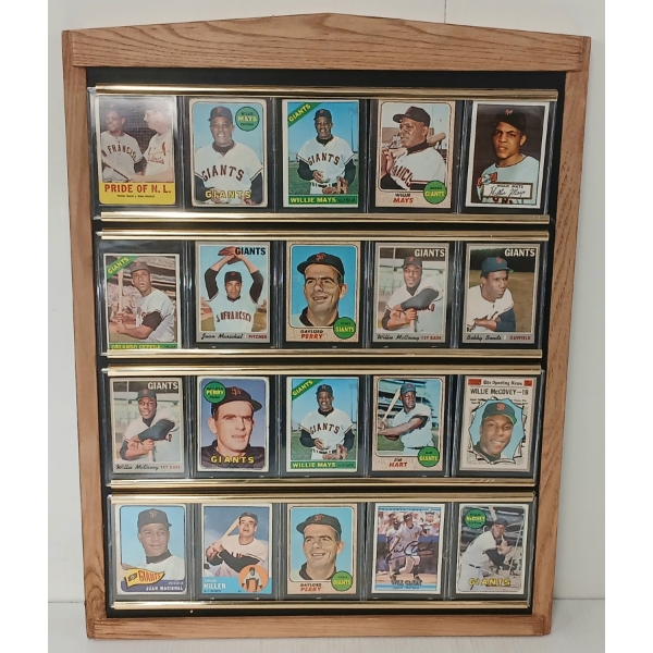 LOT OF 20 - 1960'S-1970'S SAN FRANCISCO GIANTS BASEBALL CARDS W/ WALL DISPLAY