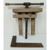 Image 2 : LOT OF 2 - CARPENTER'S VISE & LEVEL