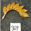 Image 2 : VINTAGE CORO GOLD-TONED LEAF BRANCH BROOCH