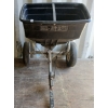 Image 2 : AGRI-FAB FERTILIZER & SEED SPREADER