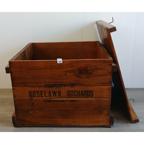 ROSELAWN ORCHARDS CRATE