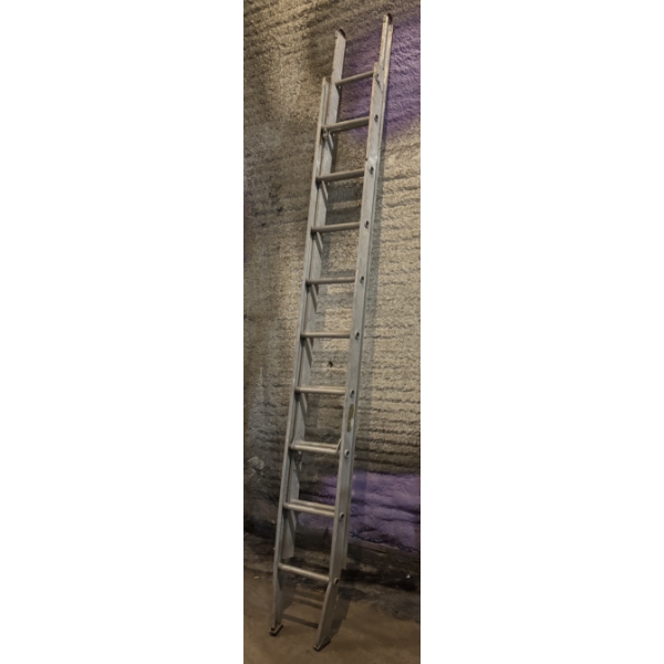 ALUM EXT LADDER - 18 FT.