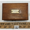 Image 8 : ANTIQUE FISHER SCIENTIFIC CO. BRASS BALANCING SCALE W/ WEIGHTS