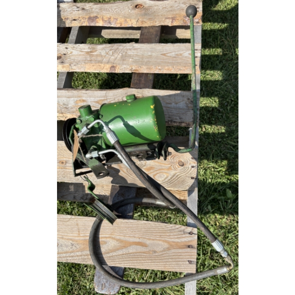 JOHN DEERE HYD PUMP - FITS 100 SERIES