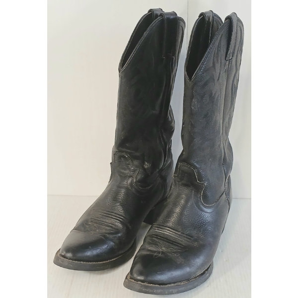 PAIR OF BLACK WESTERN JUSTIN BOOTS 