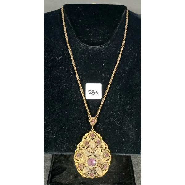 VICTORIAN STYLE AMYTHEST PENDANT NECKLACE 