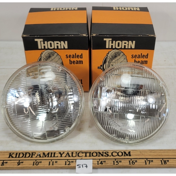 LOT OF 2 - THORN 12V SEALED BEAMS