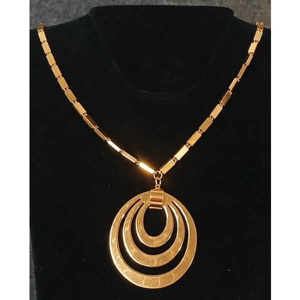 MONET "TOURNEE" GOLD TONED TRIPLE CIRCLE NECKLACE