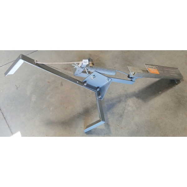 CHAMPION HIGH FLY TARGET THROWER