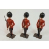Image 2 : BRITAINS SOLDIERS LEAD FIGURES - NO. 2078 IRISH GUARDS