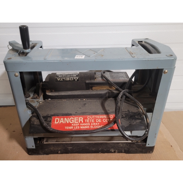 DELTA 12IN PLANER - WORKING