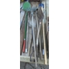 Image 1 : LOT OF 8 - GARDEN TOOLS