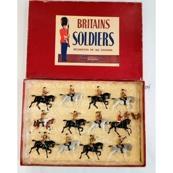 BRITAINS SOLDIERS LEAD FIGURES - NO. 101 THE BAND OF THE LIFE GUARDS