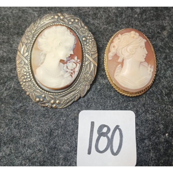 LOT OF 2 - CAMEO PENDANTS / PINS