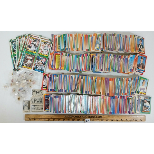 QTY OF 1989-91 BASEBALL CARDS & PINS - INCL BLUE JAYS, CUBS, RED SOX, ETC.