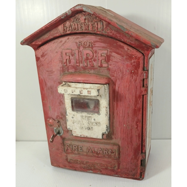NORTHERN ELECTRIC GAMEWELL FIRE ALARM BOX W/ KEY 