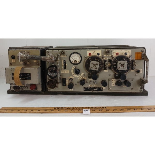 LOT OF 2 - WWII CDN WIRELESS SET NO. 19 MK II & SUPPLY UNIT NO. 1
