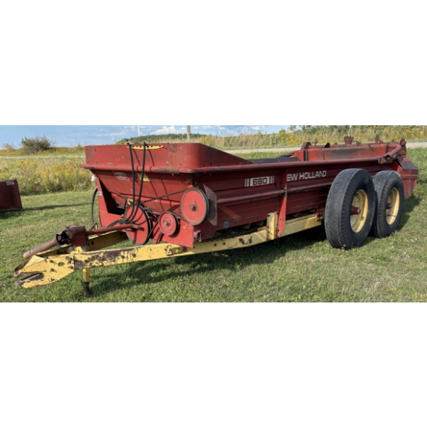 NEW HOLLAND MANURE SPREADER - MODEL 680 - REAR GATE