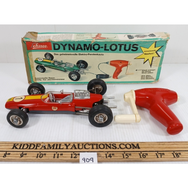 SCHUCO DYNAMO-LOTUS MODEL RACE CAR