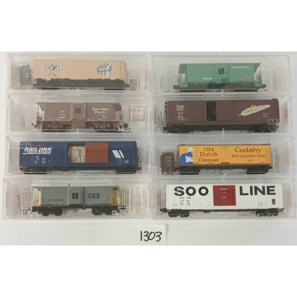 LOT OF 8 - MICRO TRAINS - GOOD HUMOR, SOUTHER PACIFIC, SOO LINE, CSX, ETC